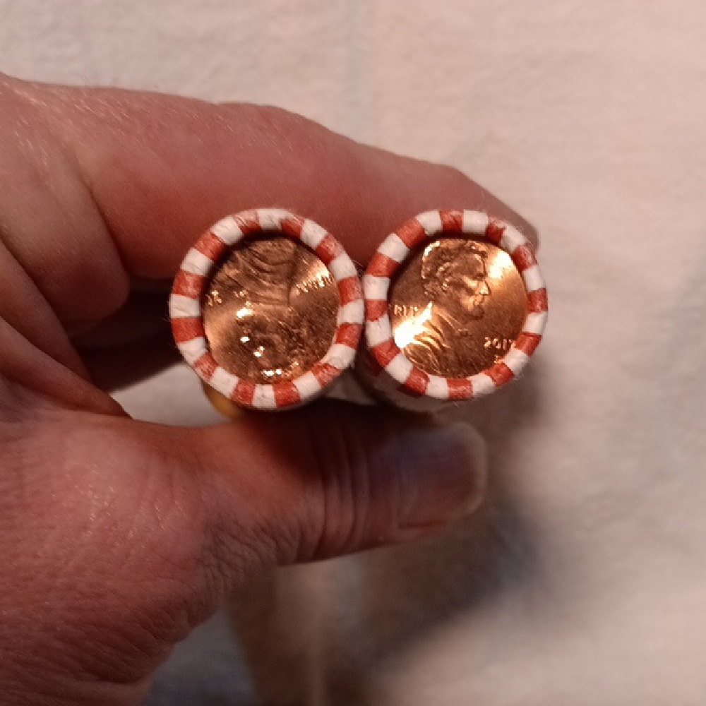2017 Business Strike. P Mint And D Mint Roll. Uncirculated And Unsrchd Bankroll - Picture 2 of 2